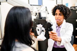 Find an Eye Doctor Optometrist or Opthamalogist